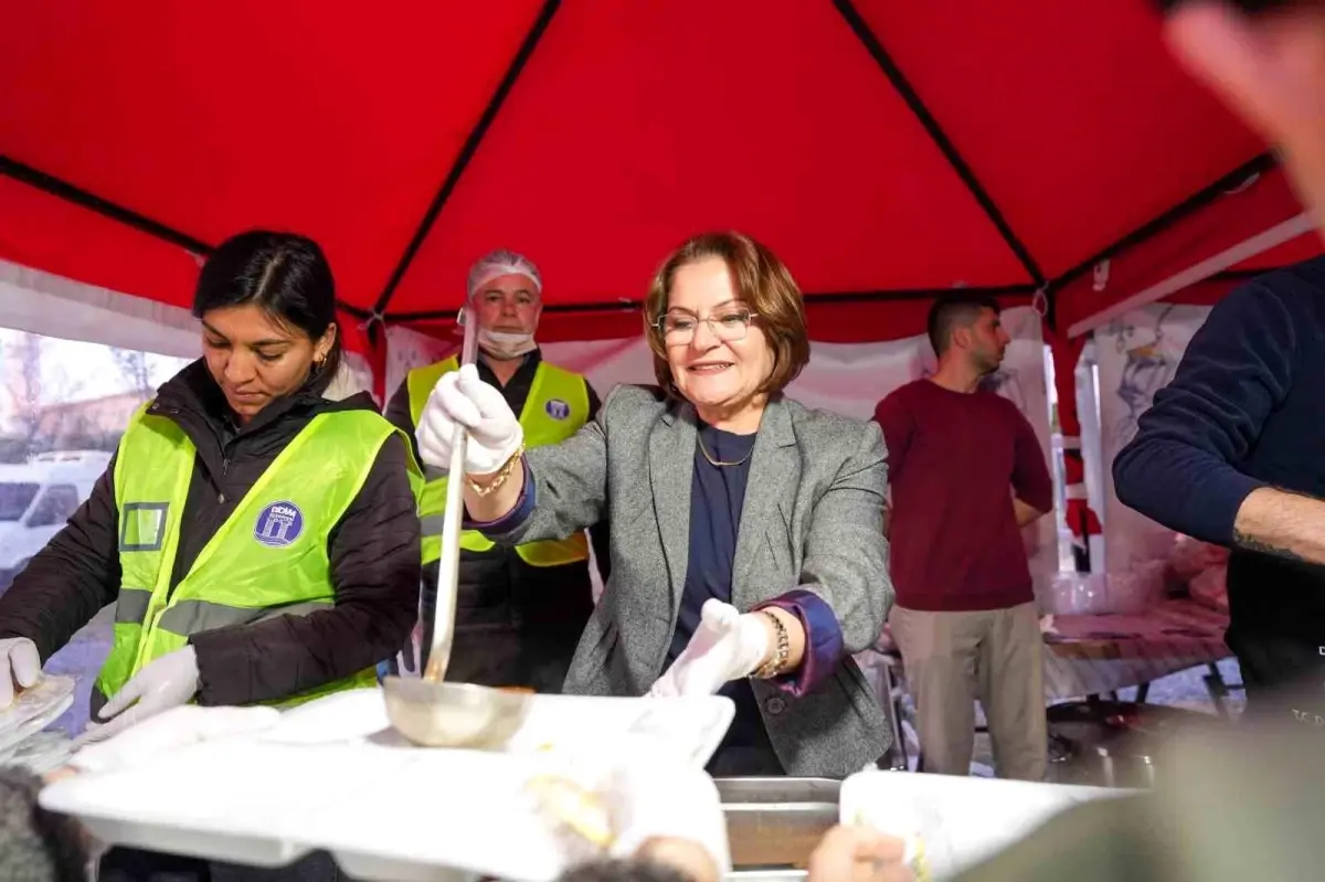 Denizköy sakinleri Didim Belediyesi\'nin iftar sofrasında buluştu