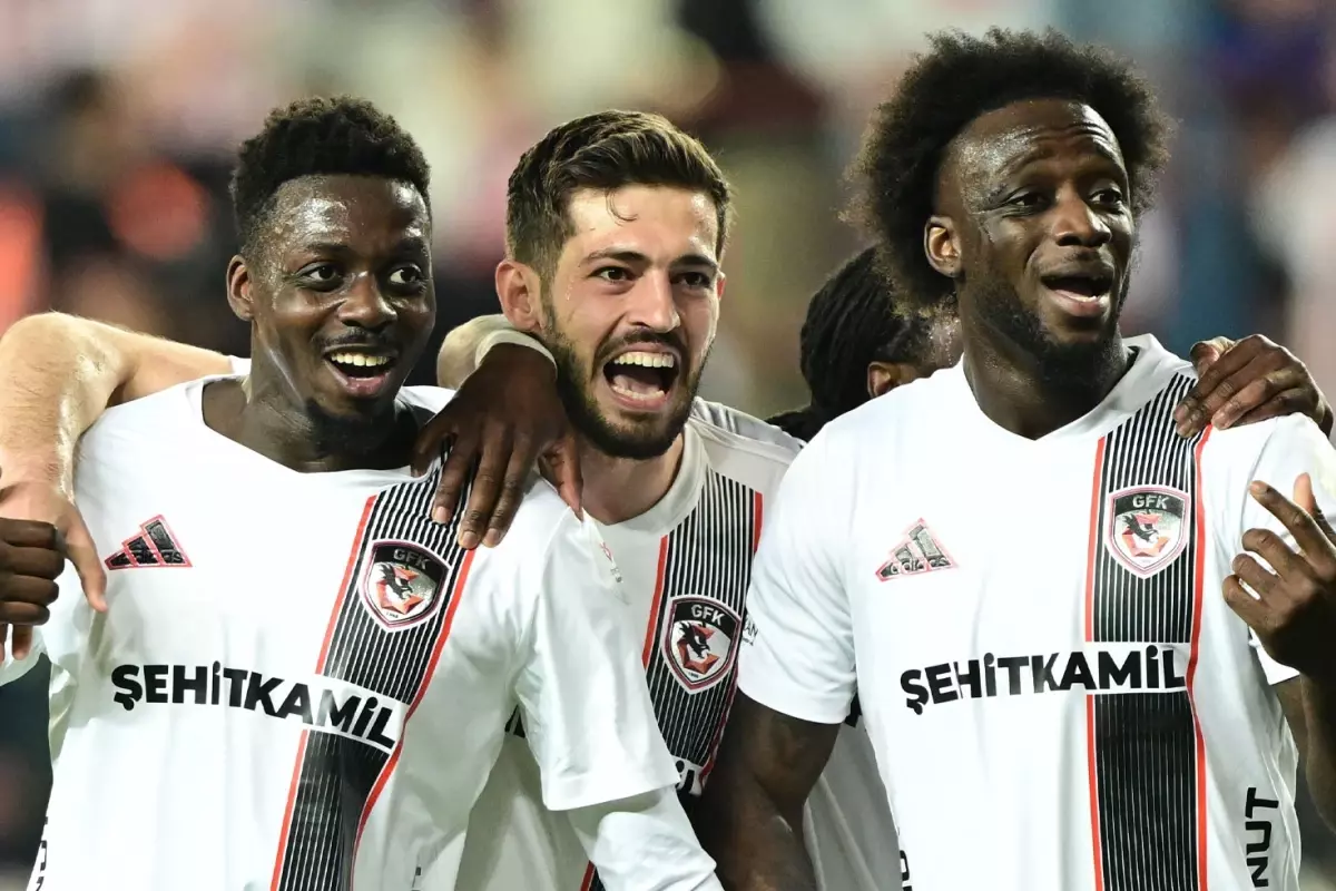 Gaziantep FK, Antalyaspor\'a fena patladı