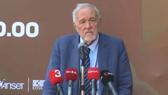 Hastaneye kaldırılan İlber Ortaylı'nın durumu ağırlaştı