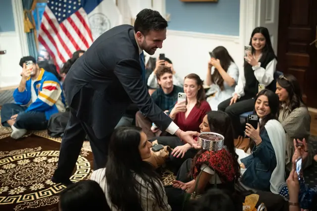 New York Belediye Başkanının verdiği iftar ABD siyasetini birbirine kattı