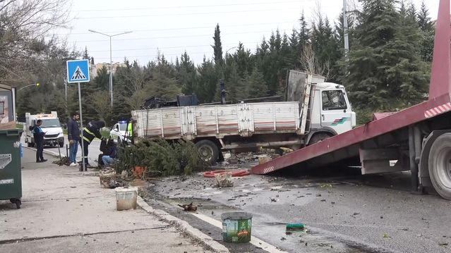 İzmit’te Kamyon Devrildi