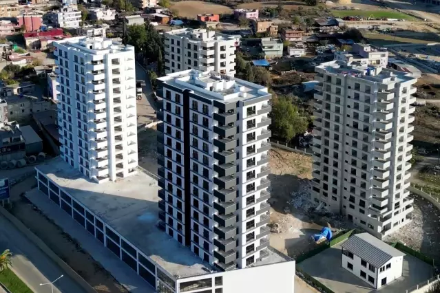 Turgay Canver ve Begüm Canver, Adana’da modern yaşam alanları inşa ediyor
