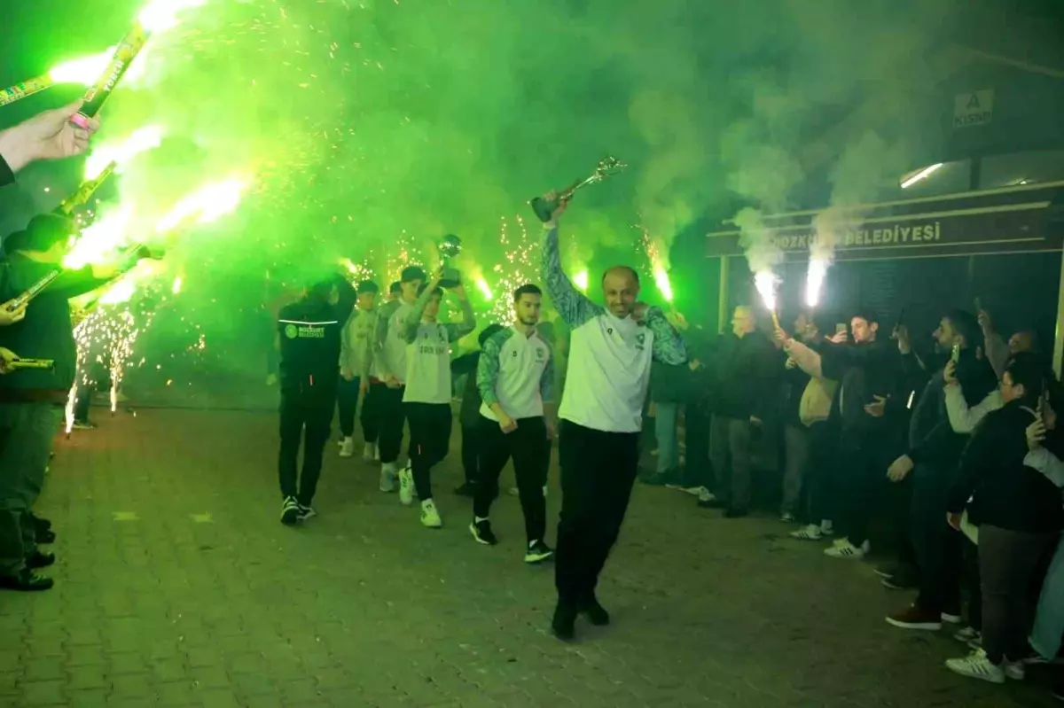 Bozkurt Ortaokulu Voleybolda Türkiye Şampiyonu