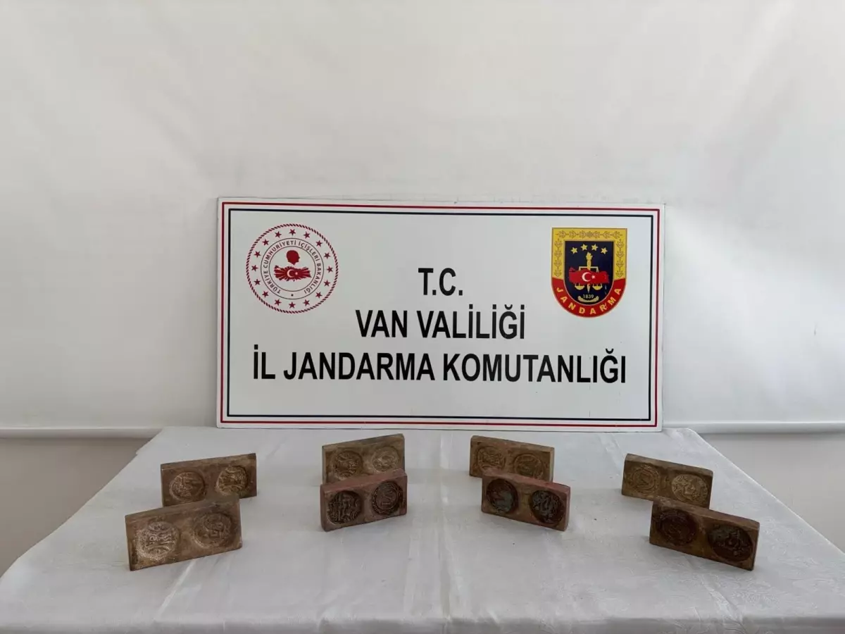 VAN\'da Tarihi Eser Kaçakçılığı Operasyonu
