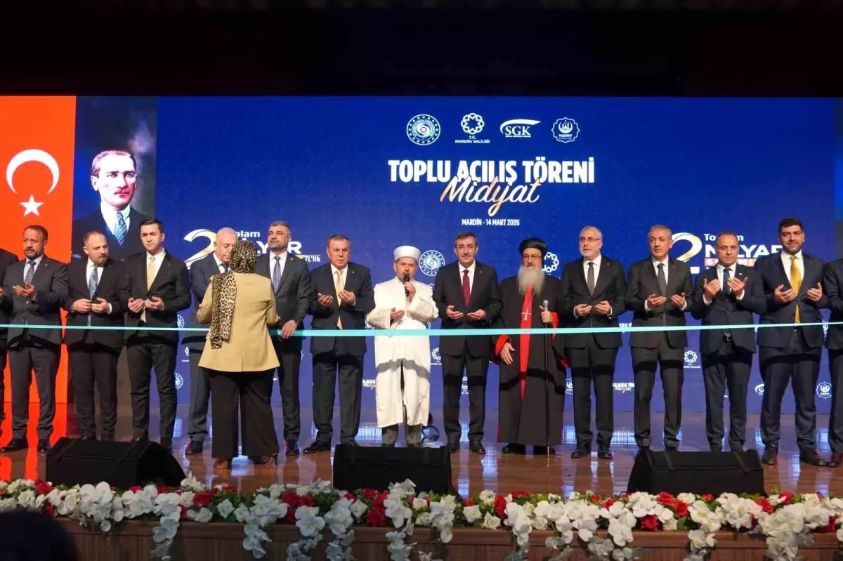 Cumhurbaşkanı Yardımcısı Yılmaz, Midyat\'ta 2 milyar 660 milyon liralık yatırımların açılışını yaptı