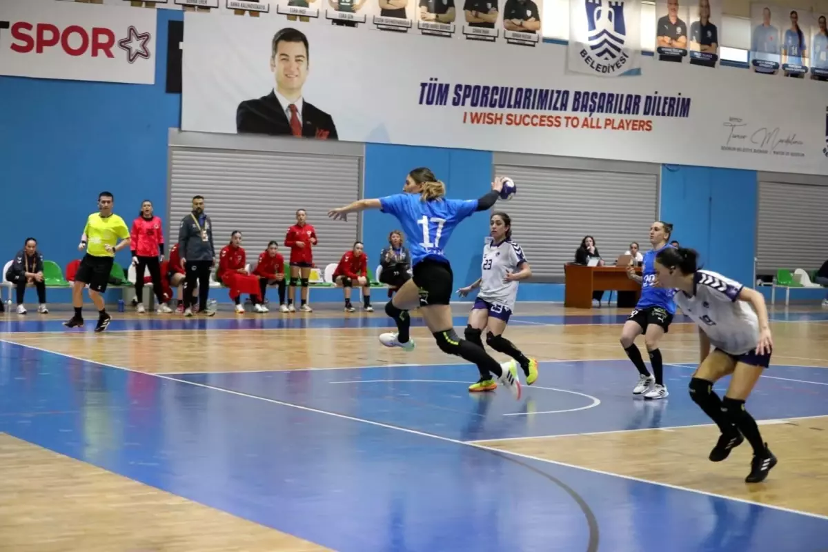 Denizin kızları nefes kesen maçta Üsküdar\'ı devirdi