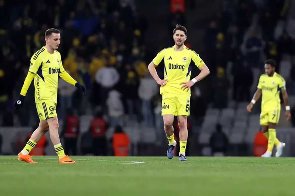 Fenerbahçeli futbolcular ve aileleri tehdit ediliyor