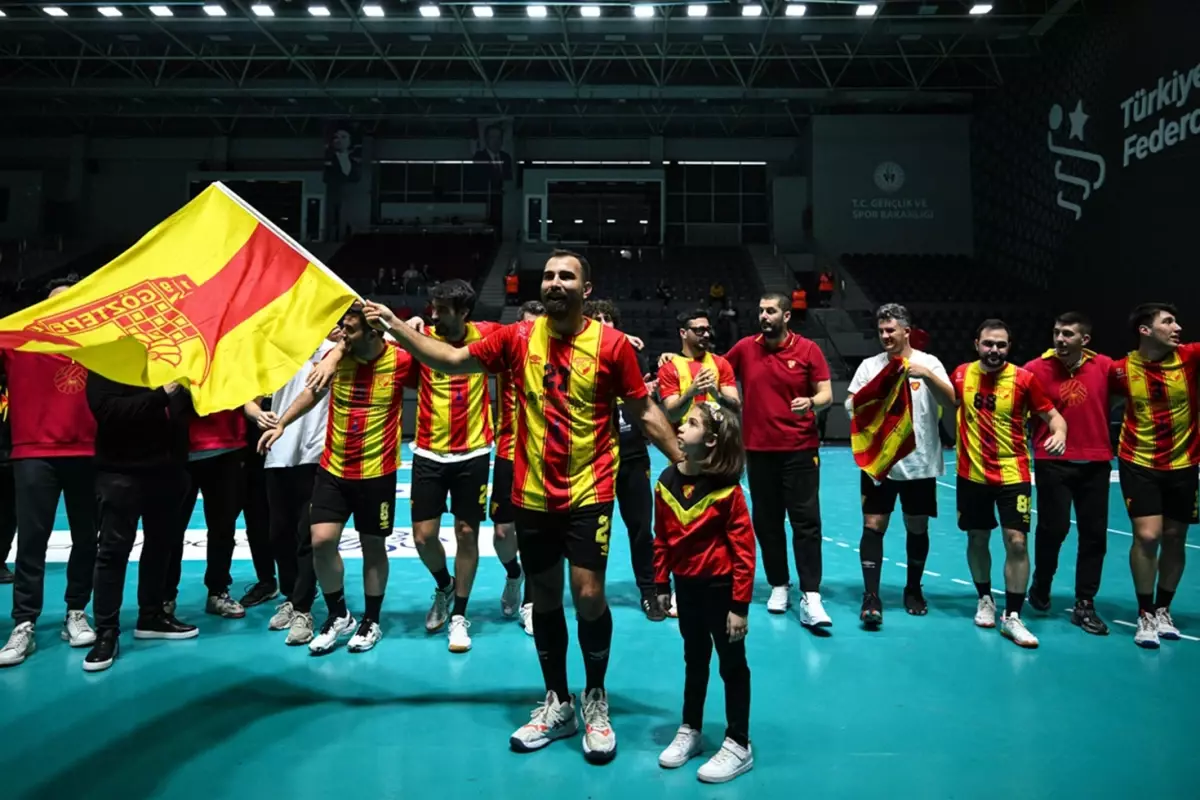 Göztepe Erkek Hentbol Takımı, Süper Lig\'e yükseldi