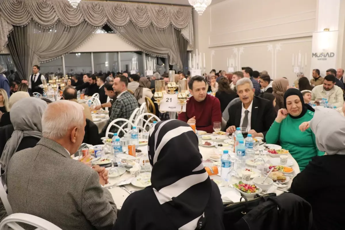 Hulusi Akar: Devlet son derece dikkatli hareket ediyor, stratejik sabır gösteriyor