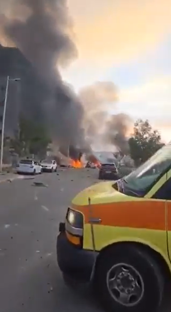 İran'dan atılan füze İsrail'in güneyindeki Eylat kentine doğrudan isabet etti