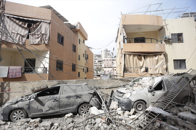 İsrail'in gece boyunca saldırdığı Lübnan'da bilanço ağırlaşıyor