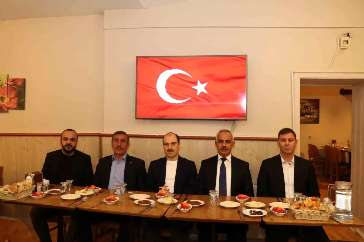 Oltu TSO\'nun iftar programında protokol ve iş dünyası buluştu