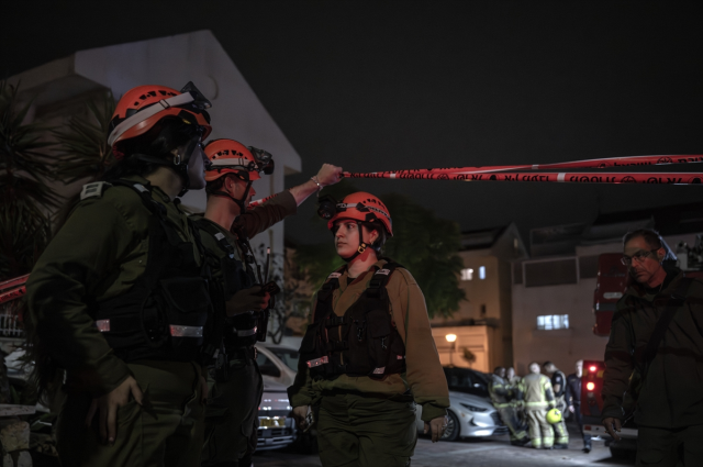 Savaşta 15. gün! İran'ın Hark adası vuruldu, ABD'nin ise 5 yakıt ikmal uçağı kullanılmaz hale geldi Savaşta 15. gün! İran'ın Hark adası vuruldu, ABD'nin ise 5 yakıt ikmal uçağı kullanılmaz hale geldi