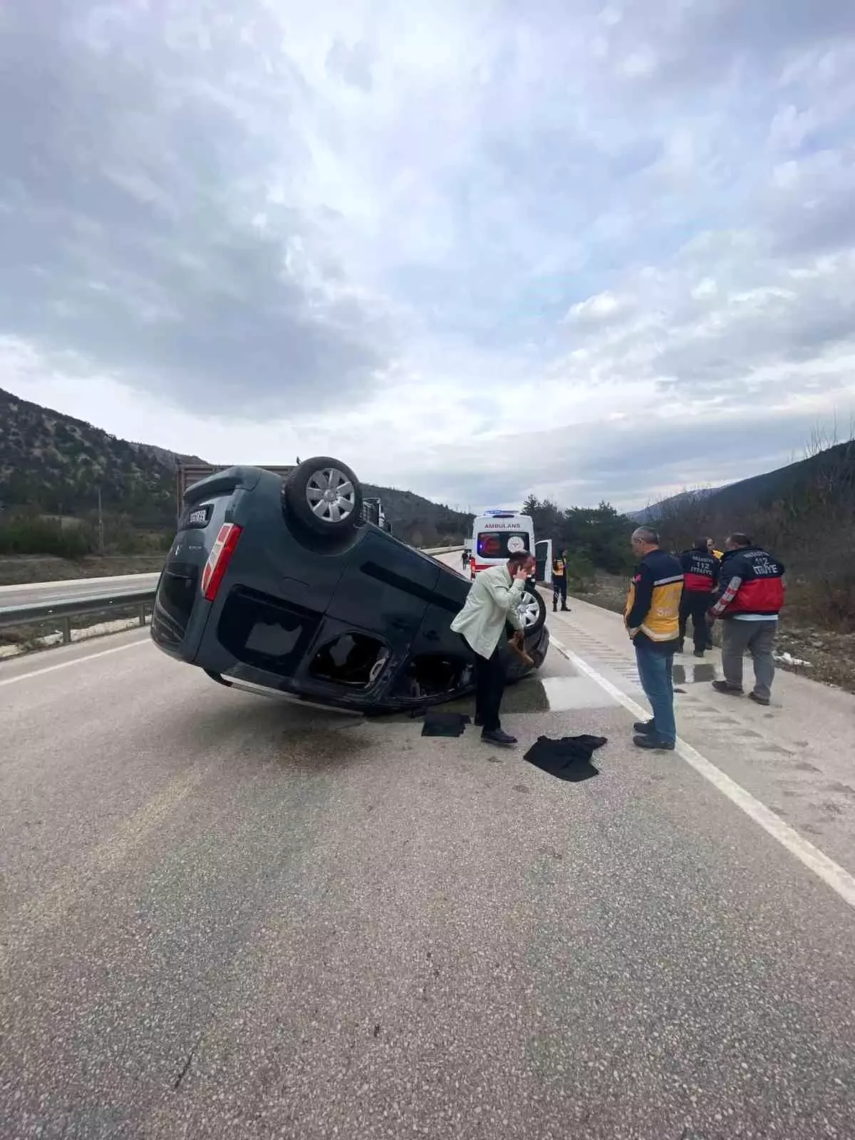 Tokat\'ta Hafif Ticari Araç Devrildi: 1 Yaralı