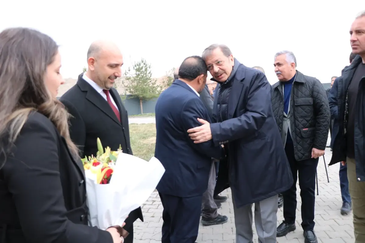 Hisarcıklıoğlu Kayseri\'de AR-GE Merkezini Ziyaret Etti