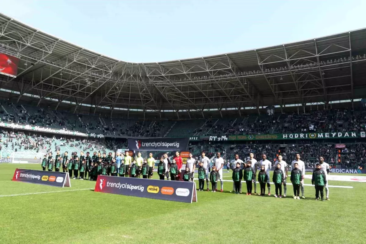 Kocaelispor - Konyaspor: Golsüz İlk 15 Dakika