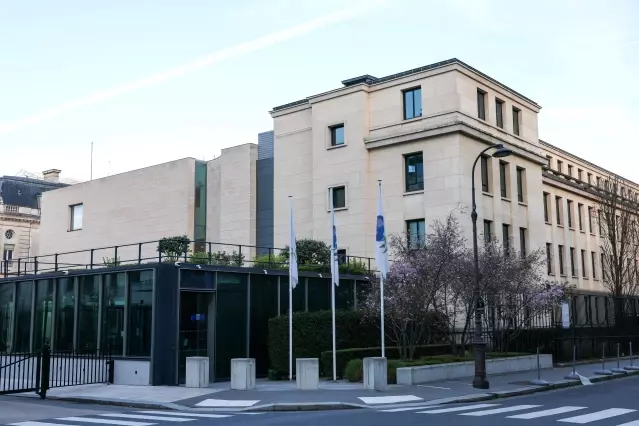 Çin ve ABD Paris’te Ekonomi Görüşmeleri Yaptı