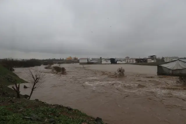 Diyarbakır’da Sağanakta Taşkınlar Yaşandı