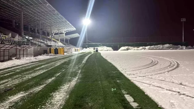 Bitlis’te Kar Temizleme Çalışmaları