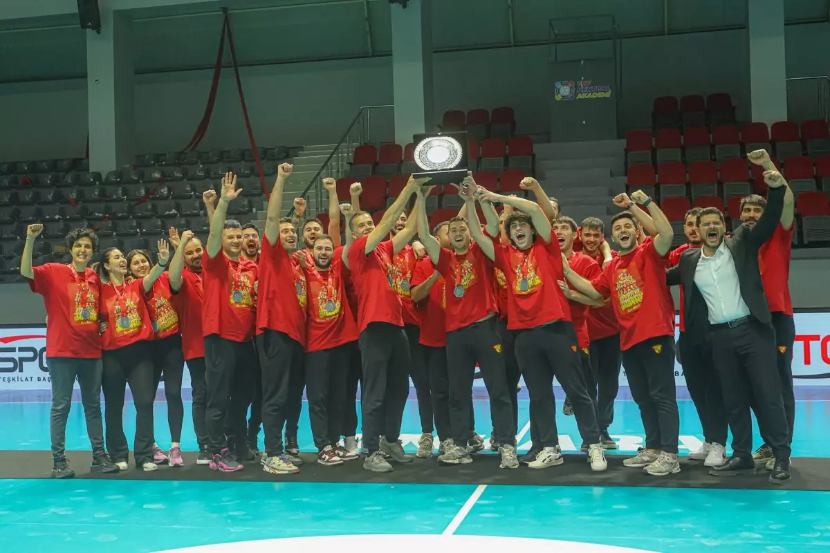 Göztepe Hentbol Süper Ligi\'ne Yükseldi