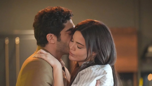 İddialı bir dizinin daha fişi çekildi: Başrol oyuncusu 'The end' paylaşımıyla duyurdu İddialı bir dizinin daha fişi çekildi: Başrol oyuncusu 'The end' paylaşımıyla duyurdu