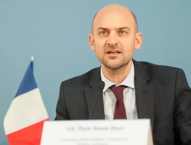 İran ve Fransa Dışişleri Bakanları Görüştü