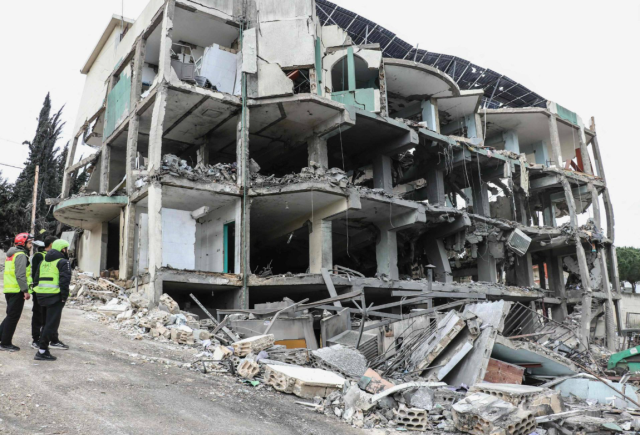 İsrail'in Lübnan saldırılarında hayatını kaybedenlerin sayısı 826'ya yükseldi