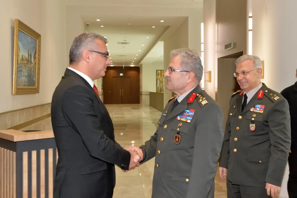 Erhürman Tokel\'i Kabul Etti