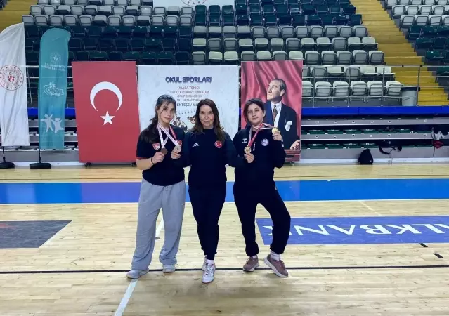 Köyceğizli Sporcular Bilek Güreşi’nde İlk Madalyalarını Aldı