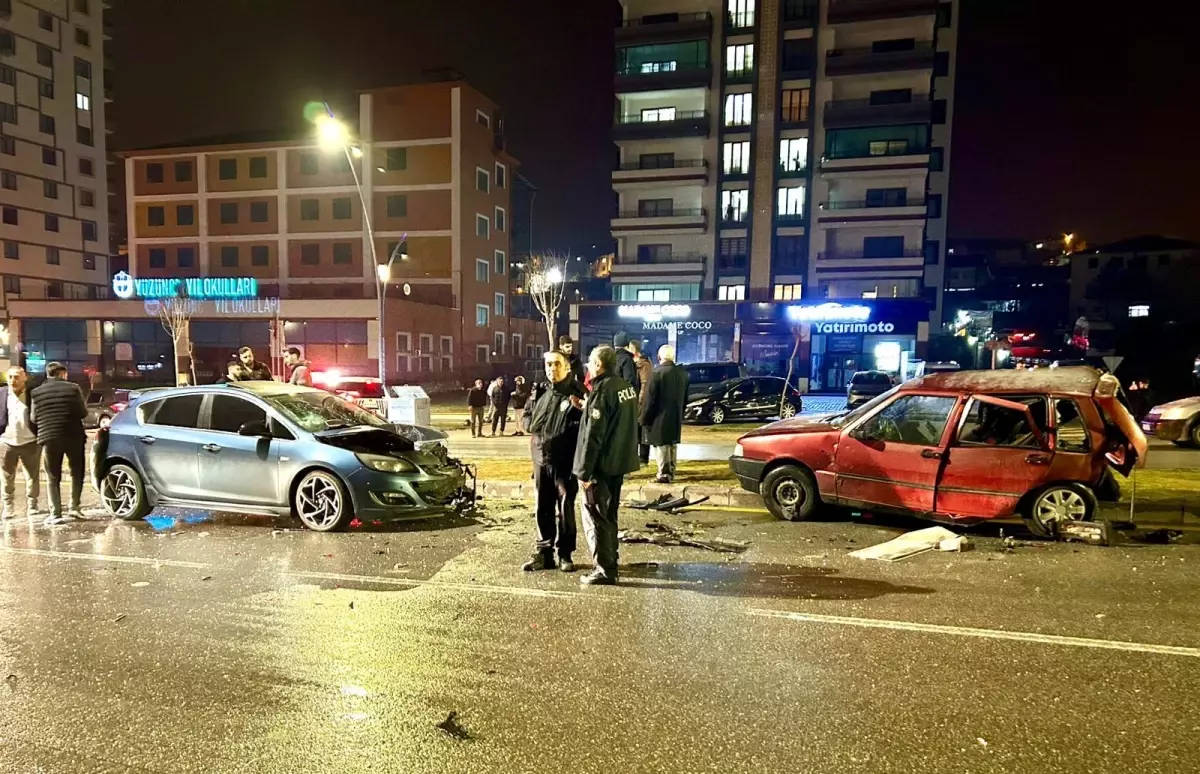 Malatya\'da Trafik Kazası: 3 Yaralı