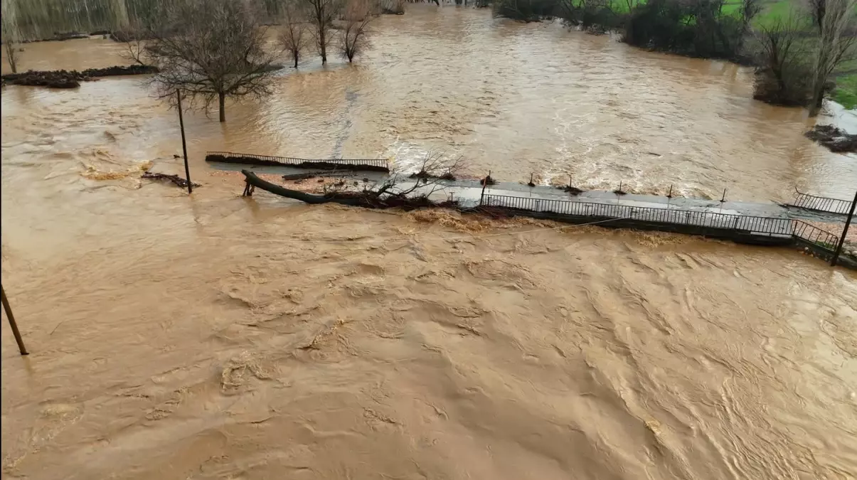 Mardin\'de Köprü Yıkıldı