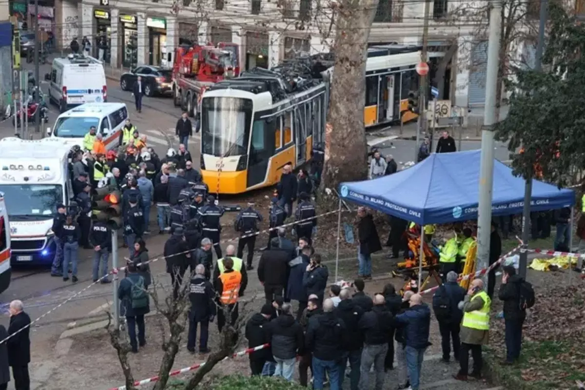 Moskova\'da iki tramvayın çarpışması sonucu 11\'i ağır 13 kişi yaralandı