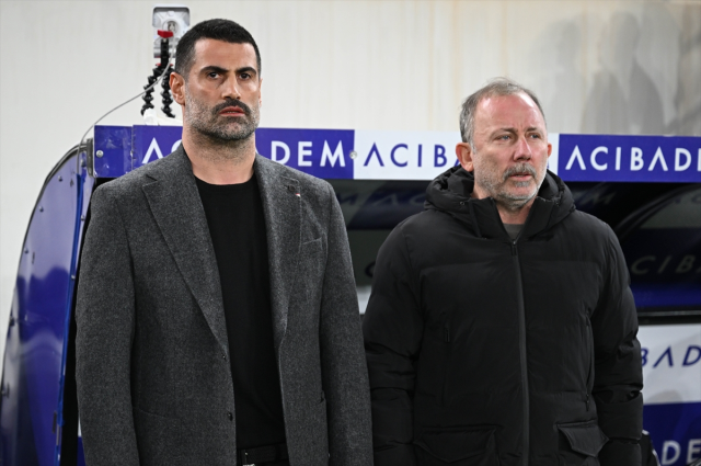 Volkan Demirel'den kırmızı kart tepkisi