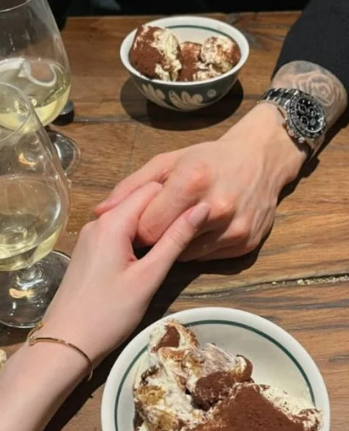 Yılın aşkı ortaya çıktı! İşte Berke Özer'in gönlünü kaptırdığı güzel Yılın aşkı ortaya çıktı! İşte Berke Özer'in gönlünü kaptırdığı güzel