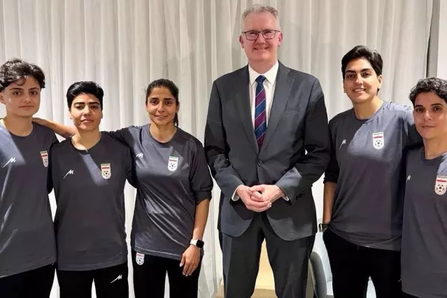 Avustralya’ya iltica etmek isteyen İranlı kadın futbolculardan olay karar