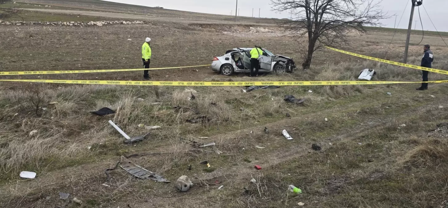 Bayram Tatilinde Trafik Kazası: 2 Ölü, 4 Çocuk Yaralı