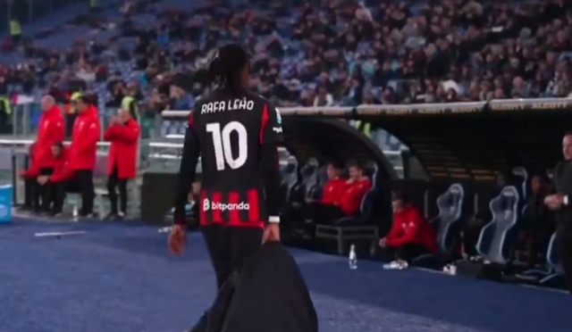 Dünya devinde kaos! Yıldız isim hocasıyla tartıştı, Galatasaray taraftarı harekete geçti