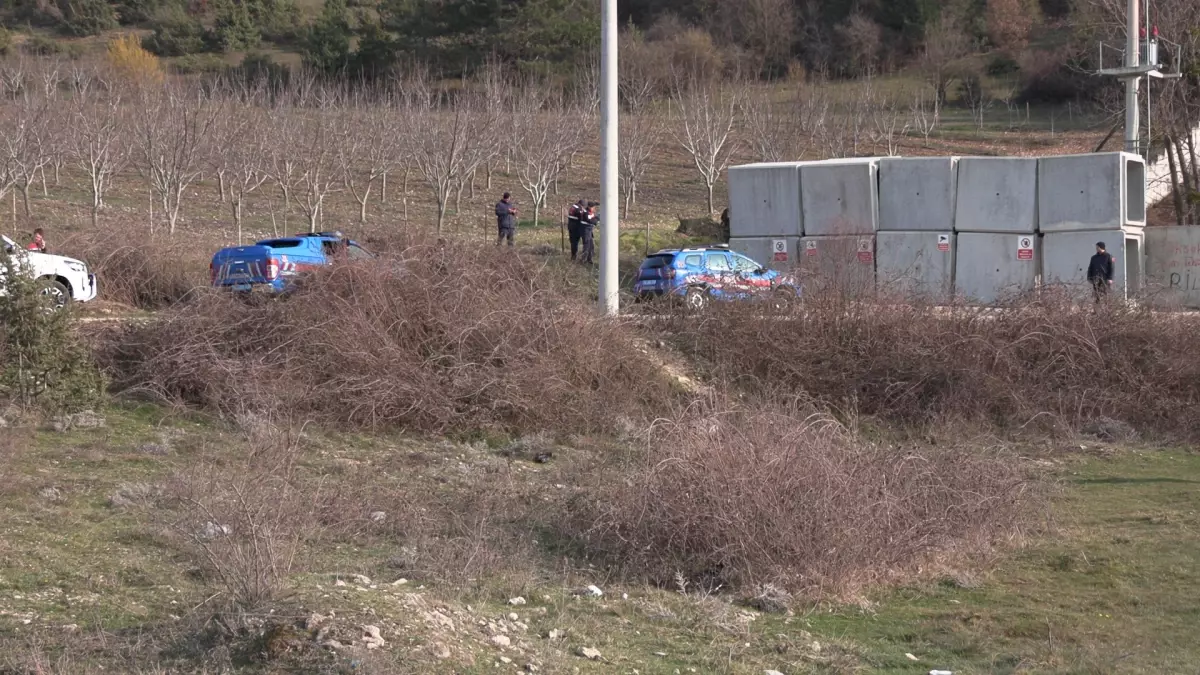 Bolu\'da Yasak Gölete Dalan Çocuk Boğulma Tehlikesi Geçirdi