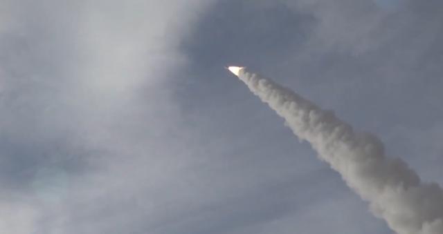 İran, Siccil balistik füzesini savaşta ilk kez kullandı! İşte o görüntüler İran, Siccil balistik füzesini savaşta ilk kez kullandı! İşte o görüntüler