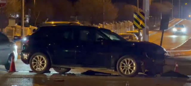 Otomobille minibüs çarpıştı: 2 ölü, 12 yaralı