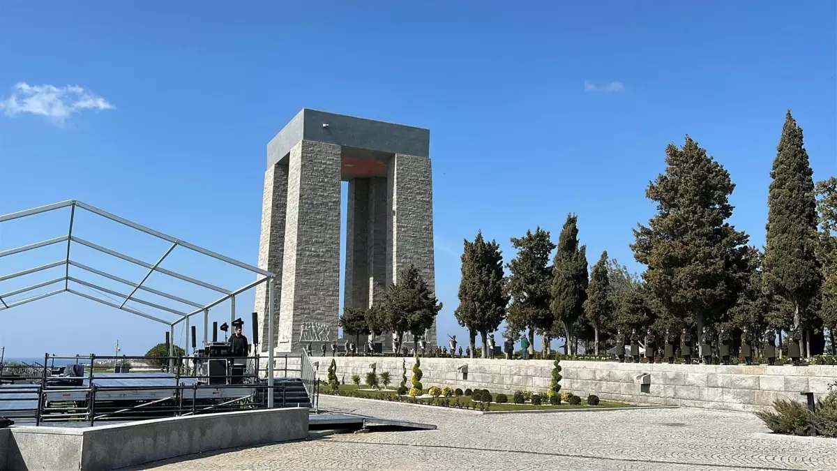 Şehitler Abidesi\'ndeki 18 Mart törenlerinin genel provası yapıldı