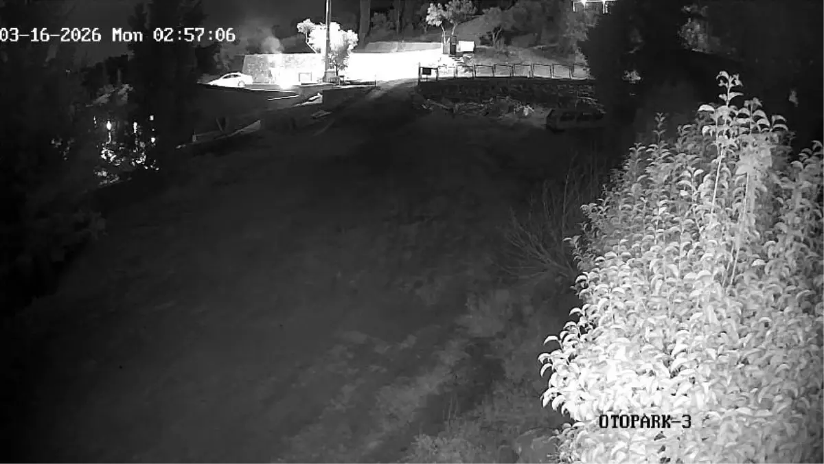 Gebze\'de Düşen Genç Hastaneye Kaldırıldı