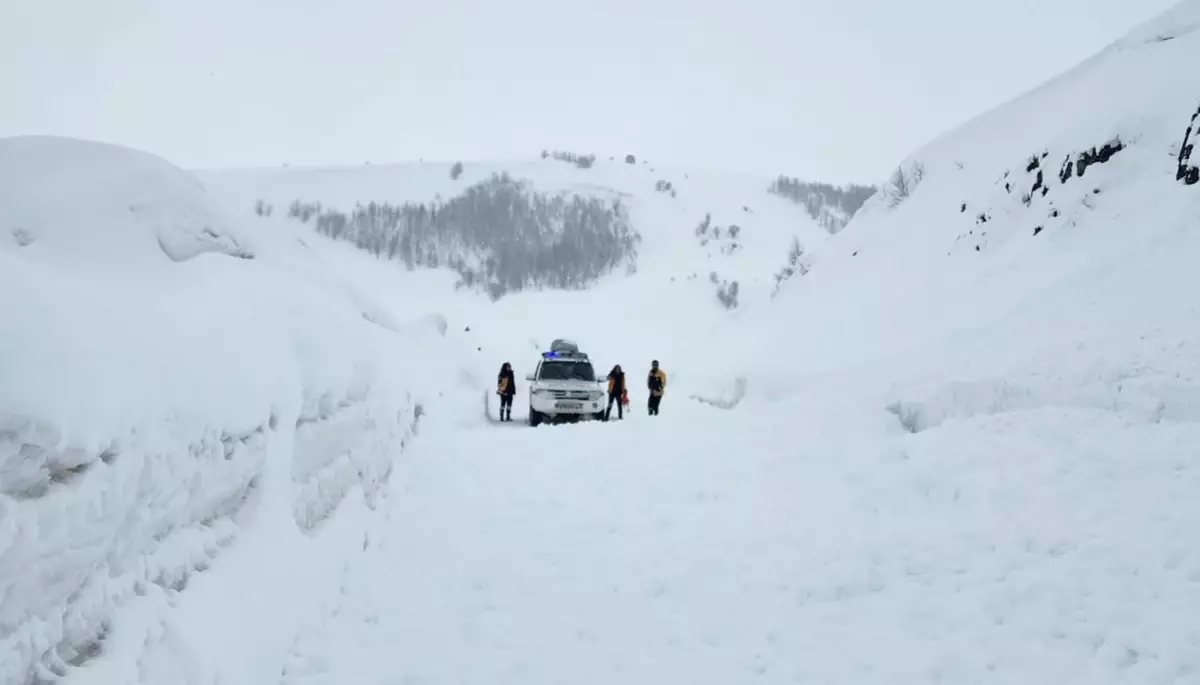 Kapatılan Yolun Ardından Hastalar Kurtarıldı