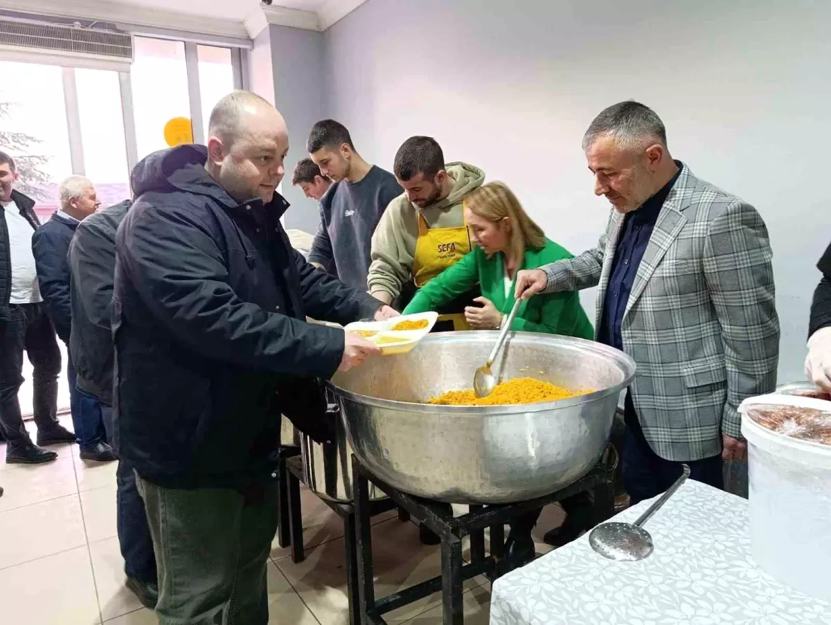 AK Parti Pazaryeri teşkilatı iftarda buluştu