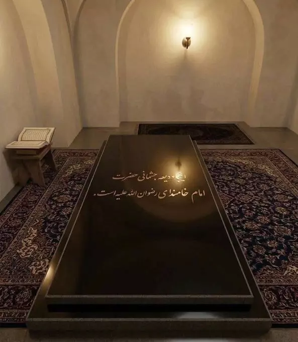 Ali Hamaney'in mezarı ilk kez görüntülendi