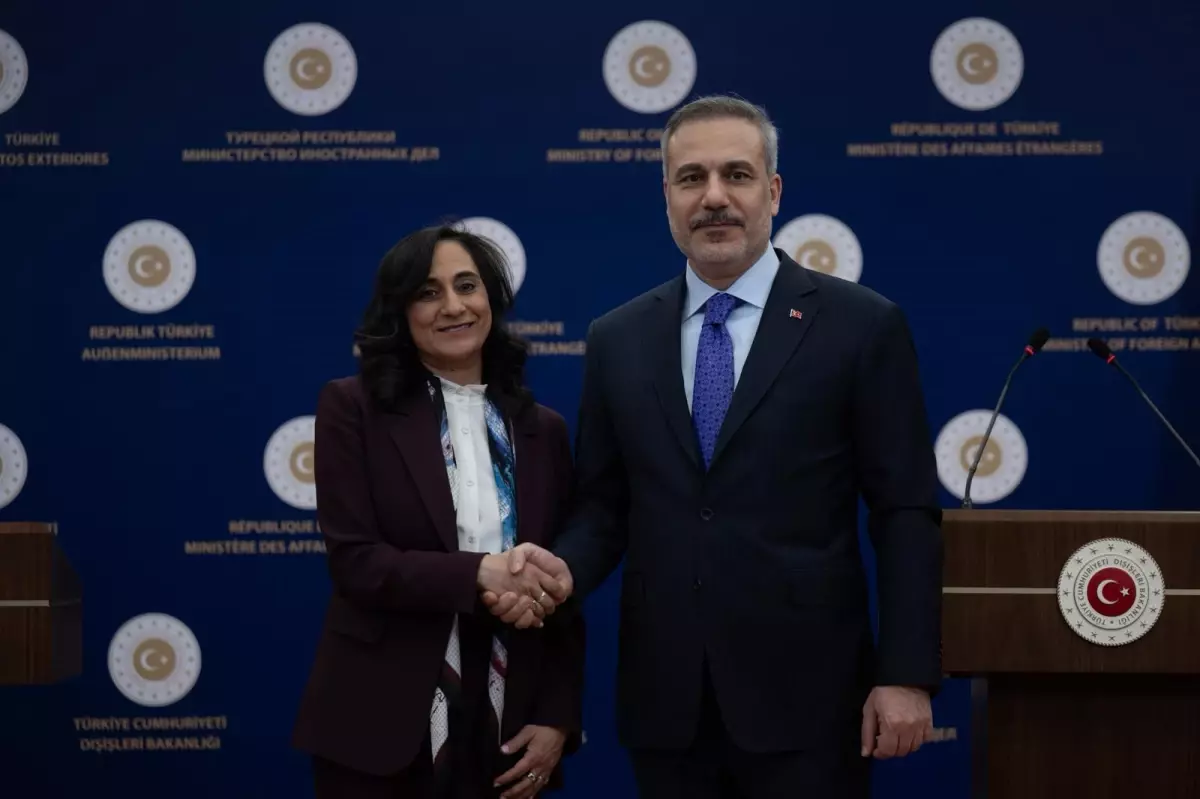 Hakan Fidan\'dan Barış İçin Bölge Ziyareti