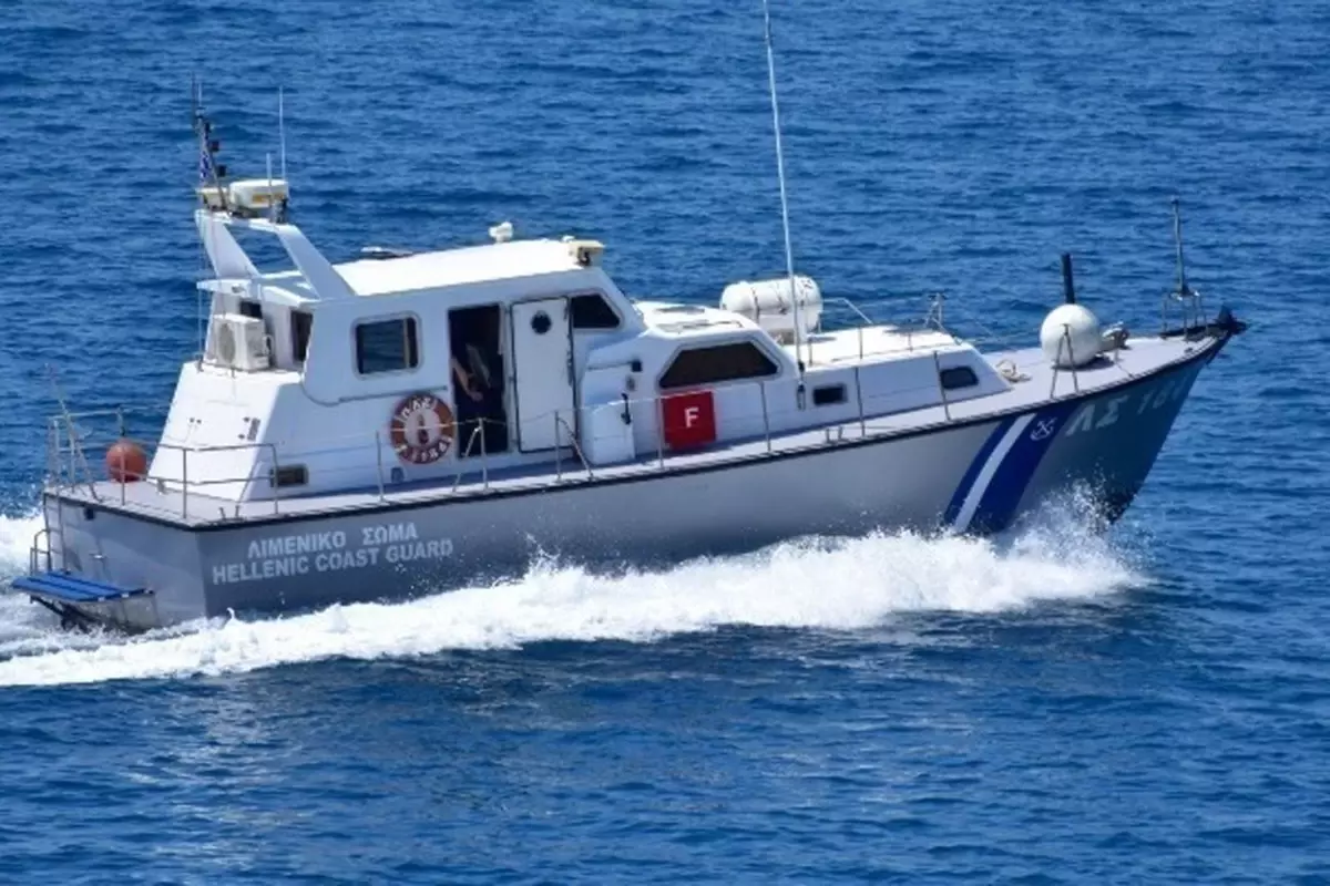 Estonya Büyükelçisi\'nin de içinde olduğu gemi Meis açıklarında battı