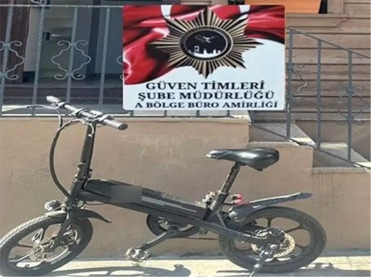 Fatih\'te Kapkaç Hırsızı Yakalandı