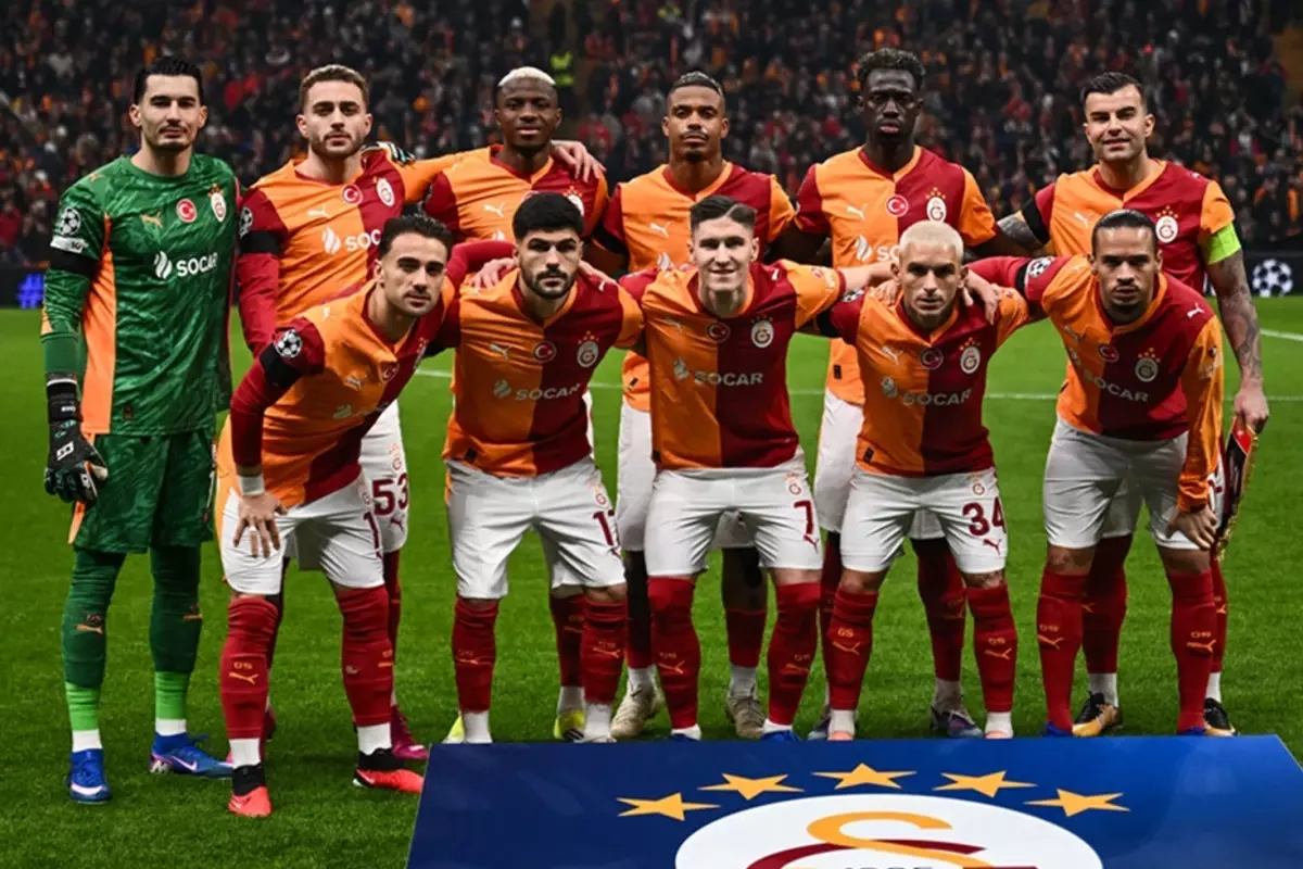 Galatasaray\'ın Liverpool maçı kamp kadrosu belli oldu: Tek eksik, iki büyük sürpriz var