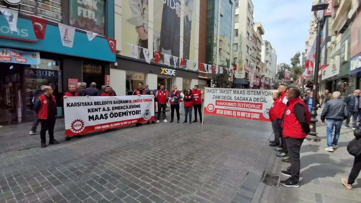 Karşıyaka\'da İşçiler Bayramlaşma Protokolünü Protesto Etti